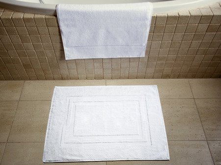 Bavlnené Kúpeľňové predložky Hotelové Stripes 650 gsm Biela 50x70 cm